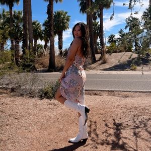 Meet your Posher, Julie